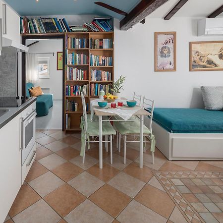 Villa Tina Poreč Exteriör bild