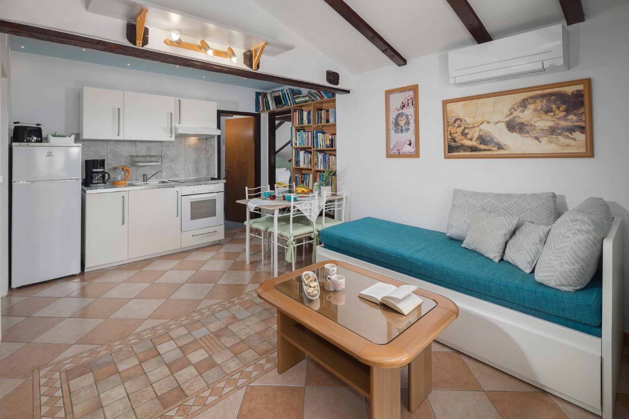 Villa Tina Poreč Exteriör bild