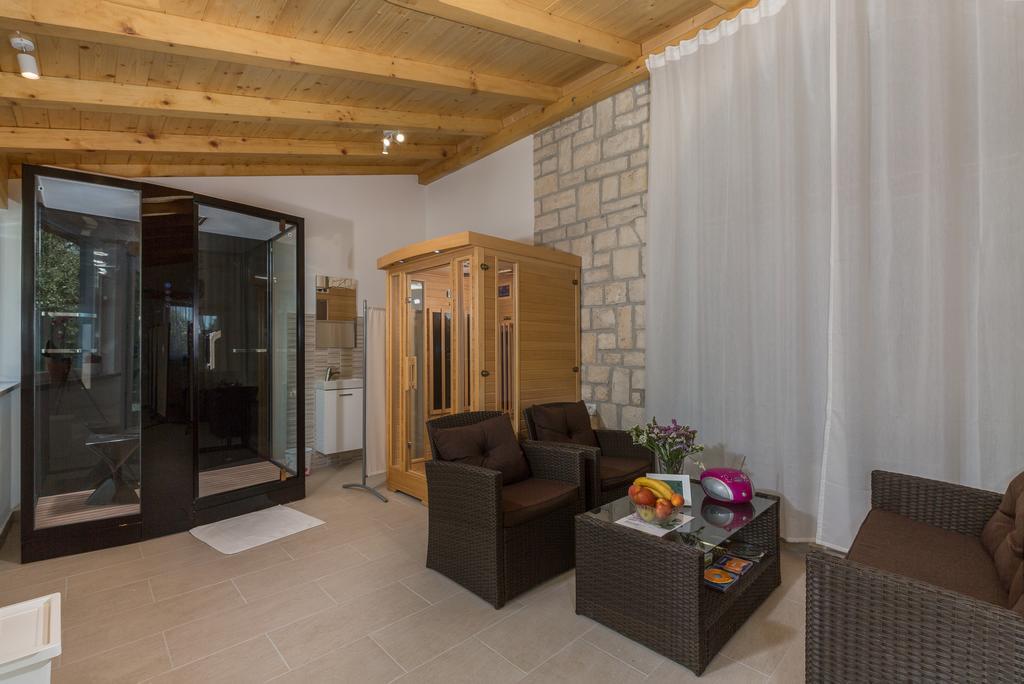 Villa Tina Poreč Exteriör bild